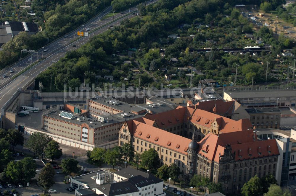 Magdeburg aus der Vogelperspektive: Landgericht un JVA Magdeburg