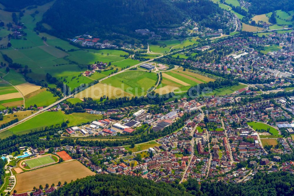 Kollnau aus der Vogelperspektive: Landliches Industrie- und Gewerbegebiet in Kollnau im Bundesland Baden-Württemberg, Deutschland