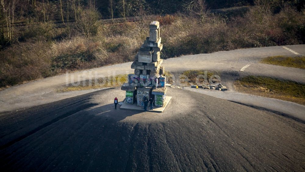 Luftbild Gelsenkirchen - Landmarke Himmelstreppe des Künstlers Herman Prigann auf einer ehemaligen Abraumhalde in Gelsenkirchen im Bundesland Nordrhein-Westfalen