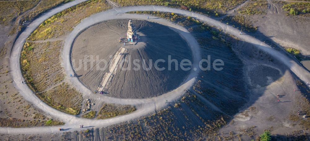 Luftbild Gelsenkirchen - Landmarke Himmelstreppe des Künstlers Herman Prigann auf einer ehemaligen Abraumhalde in Gelsenkirchen im Bundesland Nordrhein-Westfalen