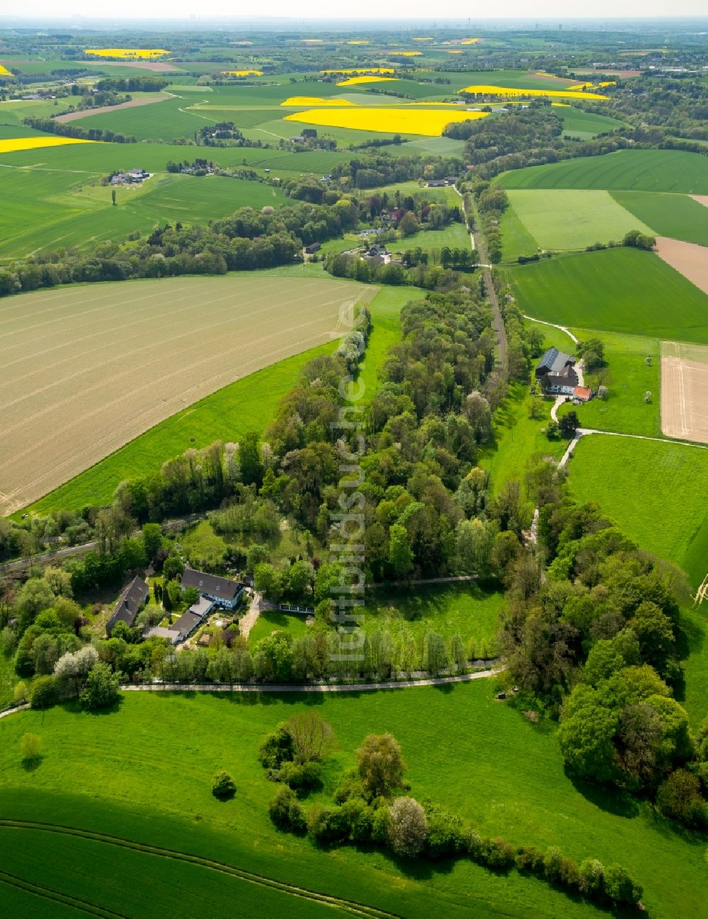 Luftbild Heiligenhaus - Landschaft des Angertal südlich von Heiligenhaus im Bundesland Nordrhein-Westfalen