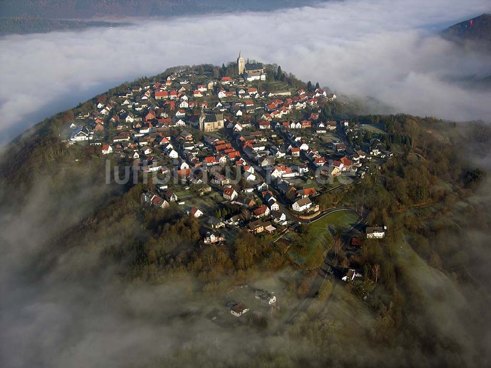 Meschede aus der Vogelperspektive: Landschaft bei Meschede