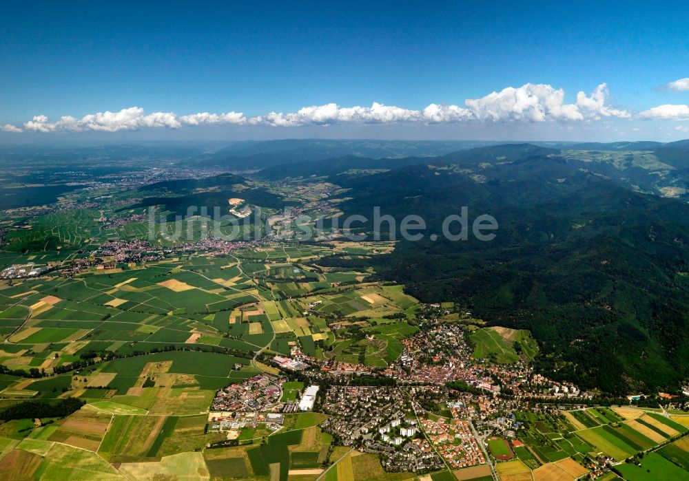 Luftbild Heitersheim - Landschaft von Feldern der Landwirtschaft bei Heitersheim im Bundesland Baden-Württemberg