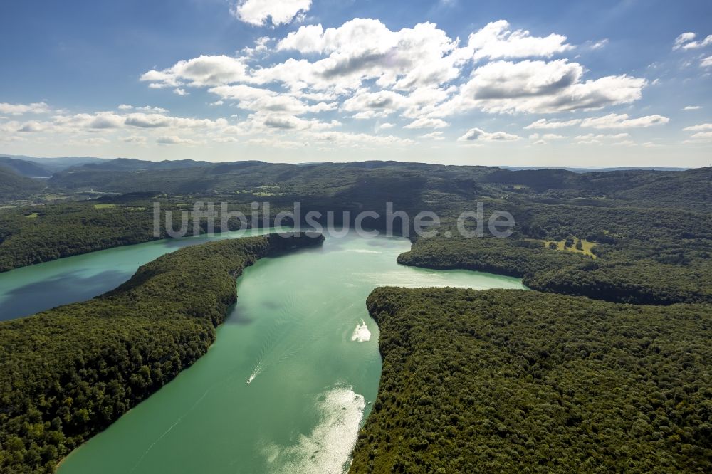 Luftaufnahme Onoz - Landschaft des Flußverlaufes des Lain bei Onoz in Frankreich