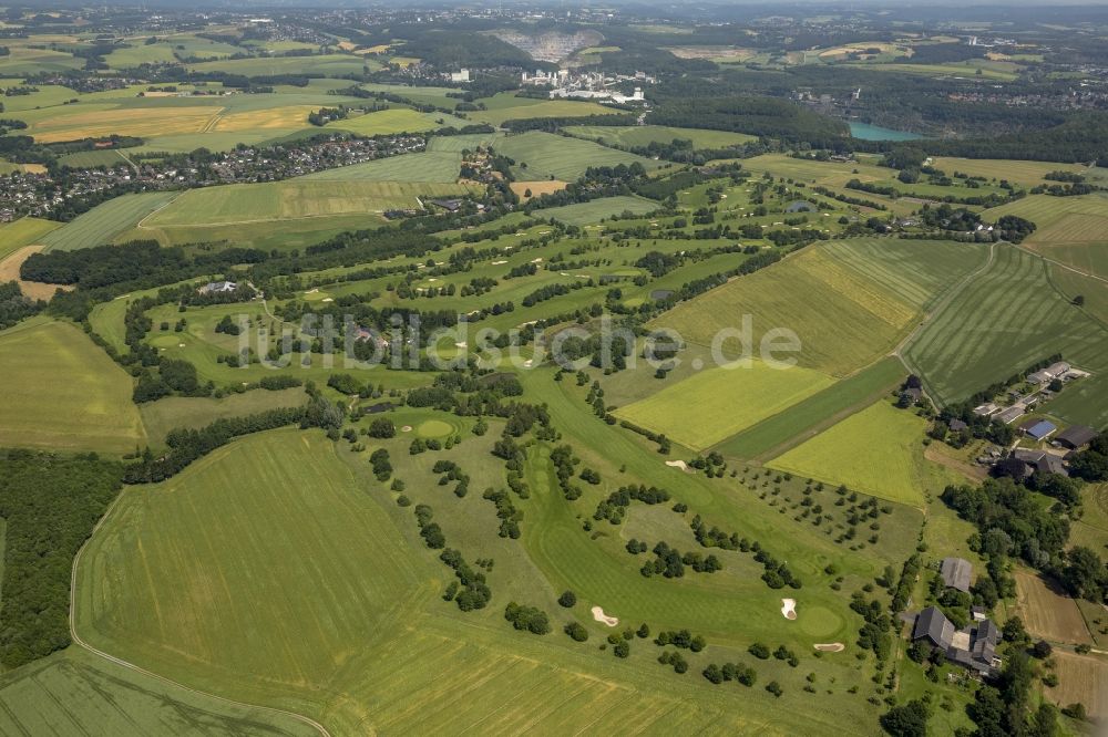 Luftaufnahme Mettmann - Landschaft am Golfplatz Mettmann im Rheinland im Bundesland Nordrhein-Westfalen