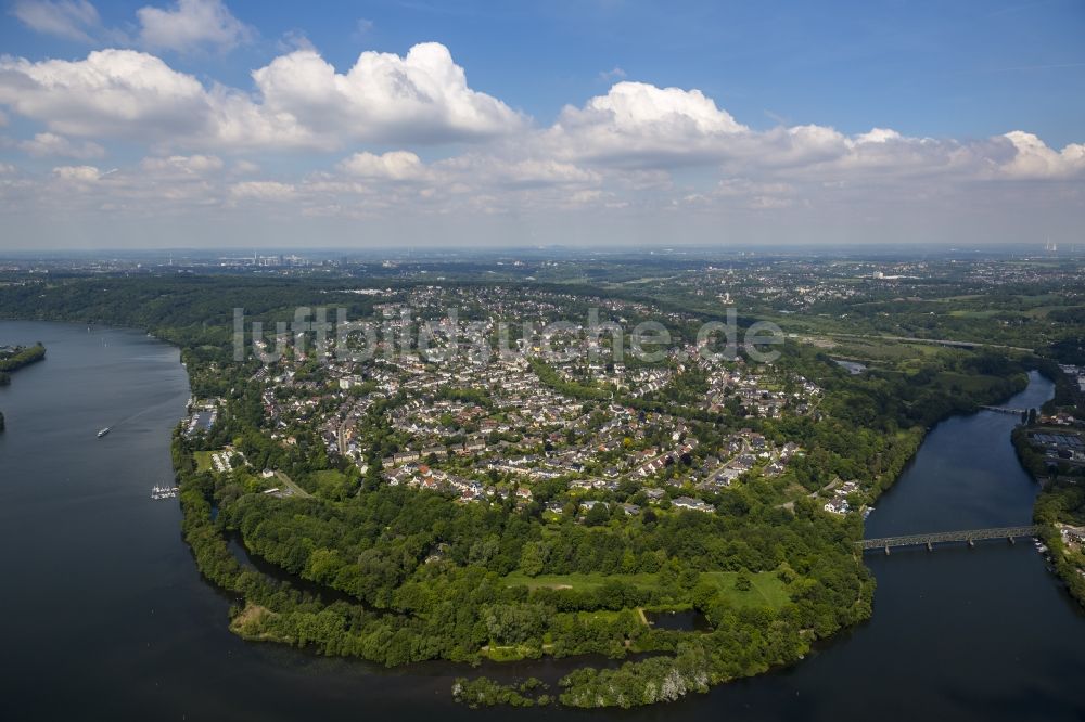 Luftaufnahme Essen - Landschaft der Heisingen Halbinsel am Baldeneysee mit dem Ruhrbogen- Ruhrtal bei Essen in Nordrhein-Westfalen