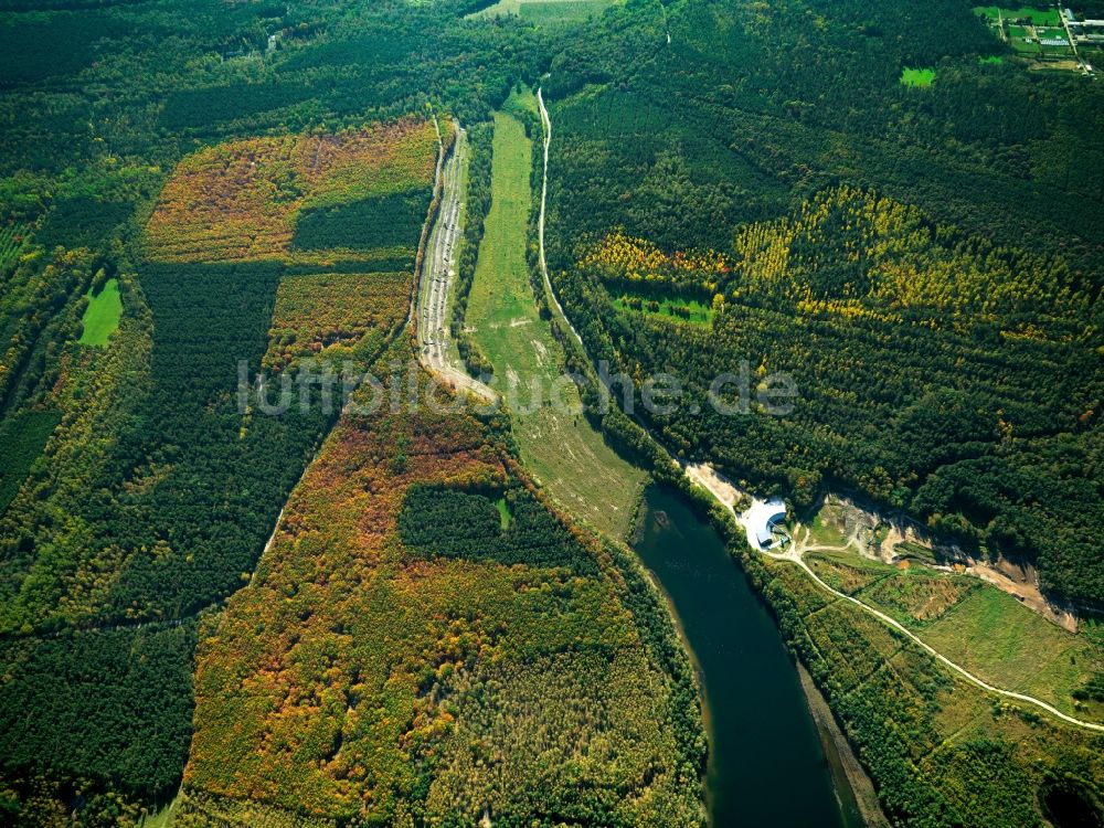 Loben von oben - Landschaft des Naturpark Niederlausitzer Heidelandschaft bei Loben im Bundesland Brandenburg