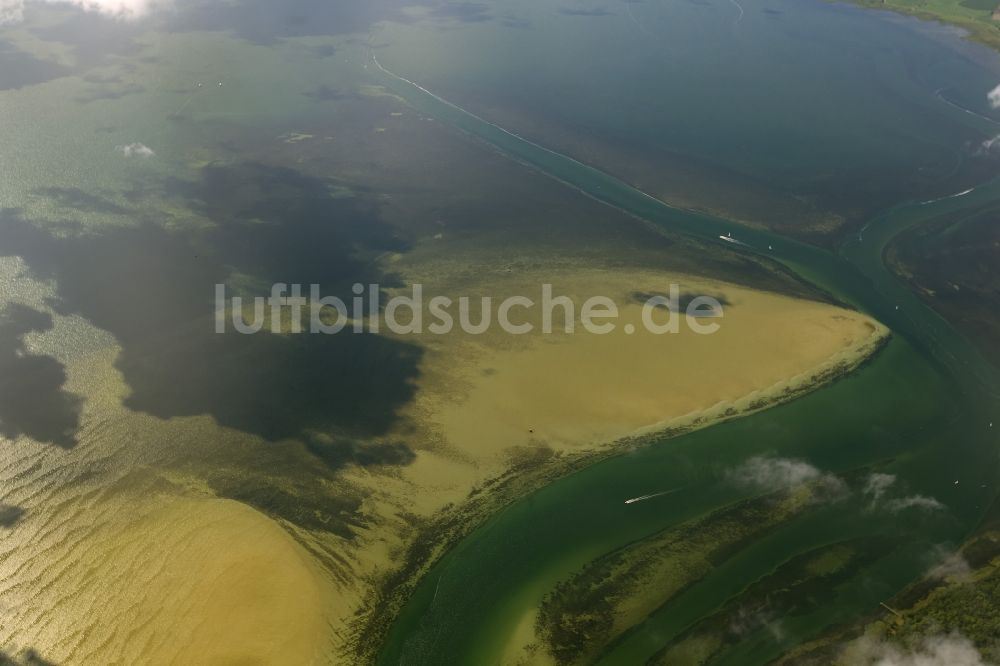 Vitte von oben - Landschaft des Naturschutzgebietes Gellen und Gänsewerder an der Ostseeküste auf der Insel Hiddensee bei Vitte im Bundesland Mecklenburg-Vorpommern