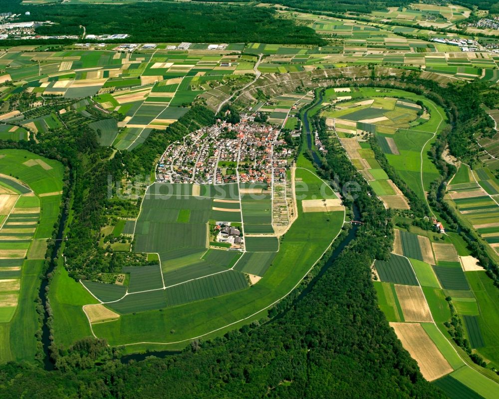 Luftbild Mühlacker OT Mühlhausen an der - Landschaft mit Ortsansicht von Mühlhausen an der Enz , einem Ortsteil von Mühlacker in Baden-Württemberg