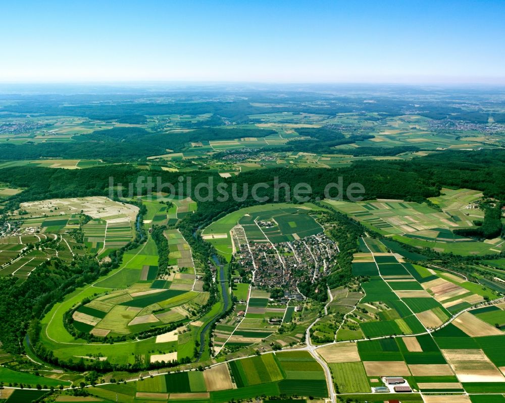 Luftaufnahme Mühlacker OT Mühlhausen an der - Landschaft mit Ortsansicht von Mühlhausen an der Enz , einem Ortsteil von Mühlacker in Baden-Württemberg