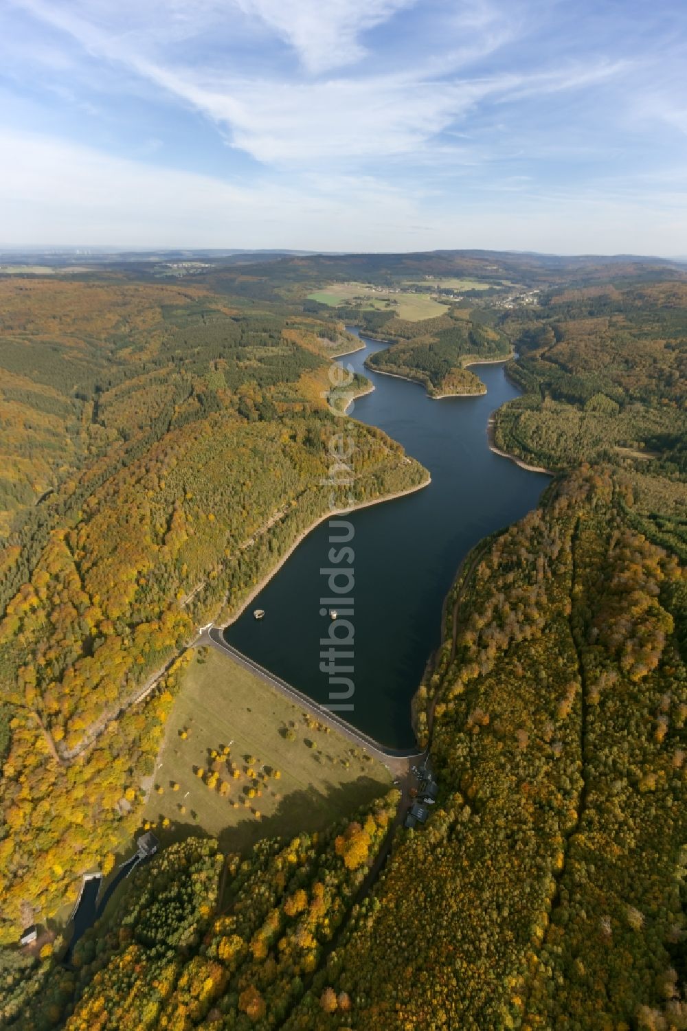 Nonnenweiler von oben - Landschaft des Talsperre / Primstalsperre Nonnenweiler im Bundesland Sarland