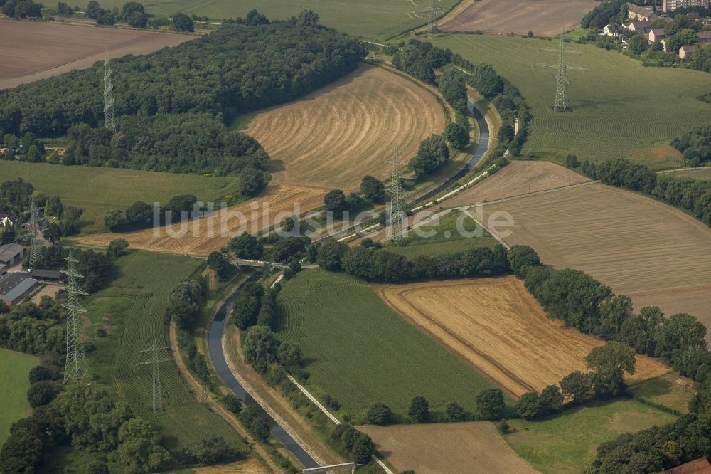 Luftaufnahme Castrop-Rauxel - Landschaft vom Verlauf des Fluß es Emscher bei Castrop-Rauxel im Bundesland Nordrhein-Westfalen