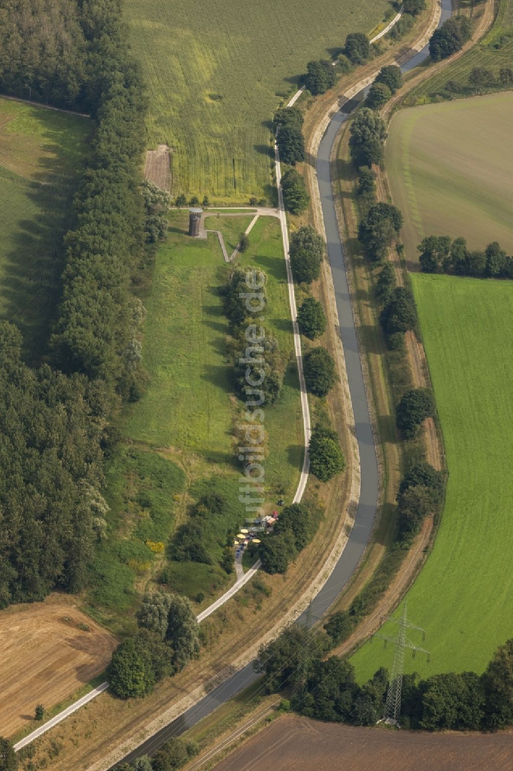 Castrop-Rauxel von oben - Landschaft vom Verlauf des Fluß es Emscher bei Castrop-Rauxel im Bundesland Nordrhein-Westfalen