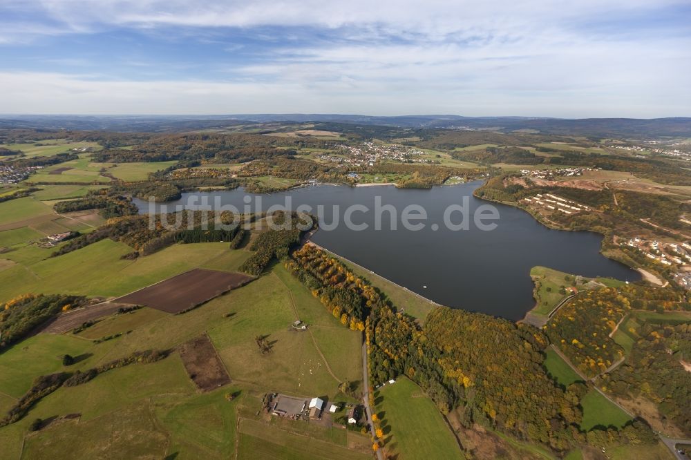 Luftaufnahme St. Wendel - Landschaft des Wassersport Zentrum auf dem Bostalsee bei St. Wendel im Bundesland Saarland