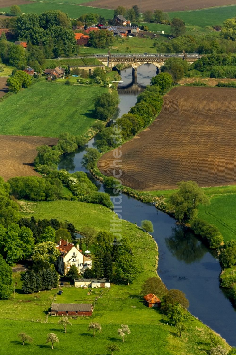 Luftaufnahme Olfen - Landschaft der Wiesen und Felder am Hotel-Restaurant Zur Rauschenburg bei Olfen im Bundesland Nordrhein-Westfalen NRW