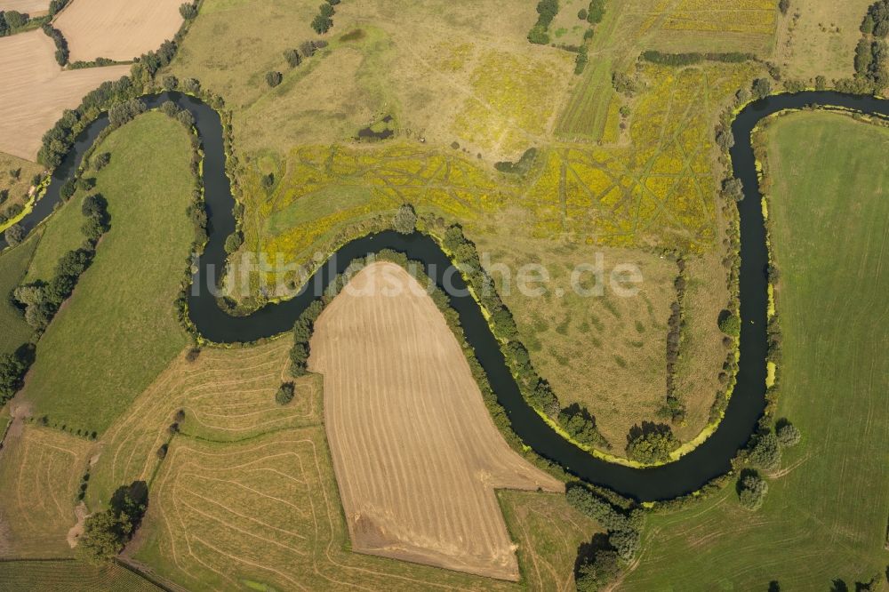 Luftaufnahme Bergkamen - Landschaft der Wiesen und Felder der Lippeauen an der Lippe bei Bergkamen im Bundesland Nordrhein-Westfalen