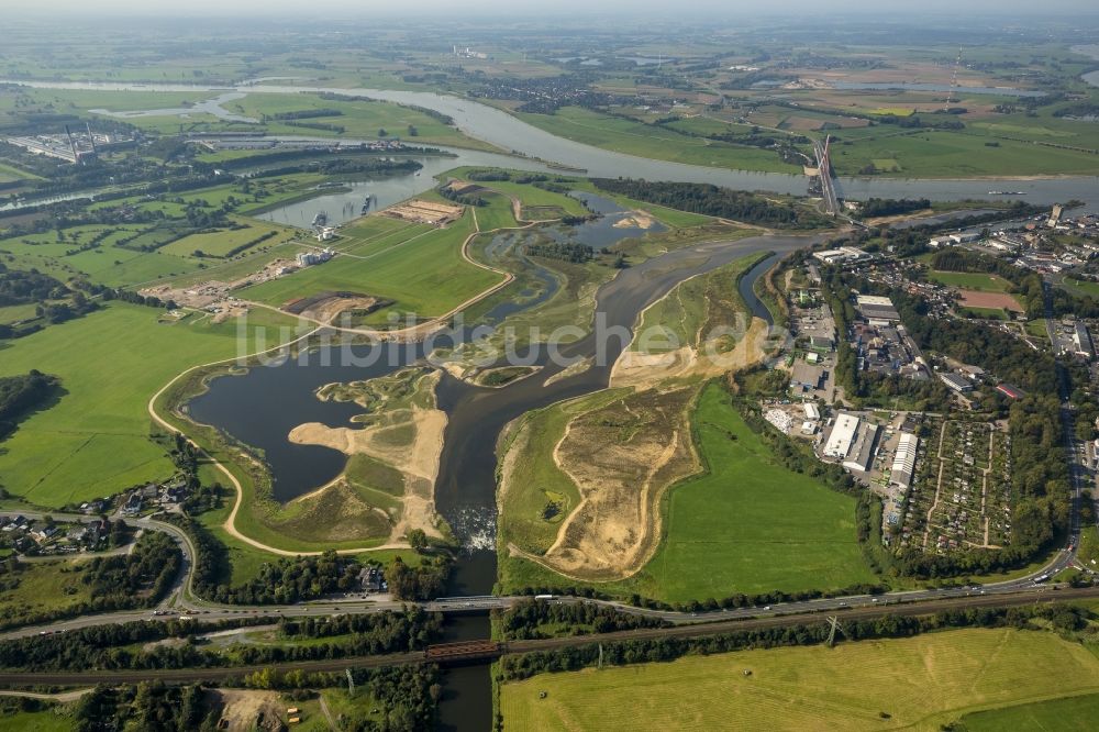 Luftaufnahme Wesel - Landschaften der neu gestalteten Lippemündung in den Flußverlauf des Rhein bei Wesel im Bundesland Nordrhein-Westfalen