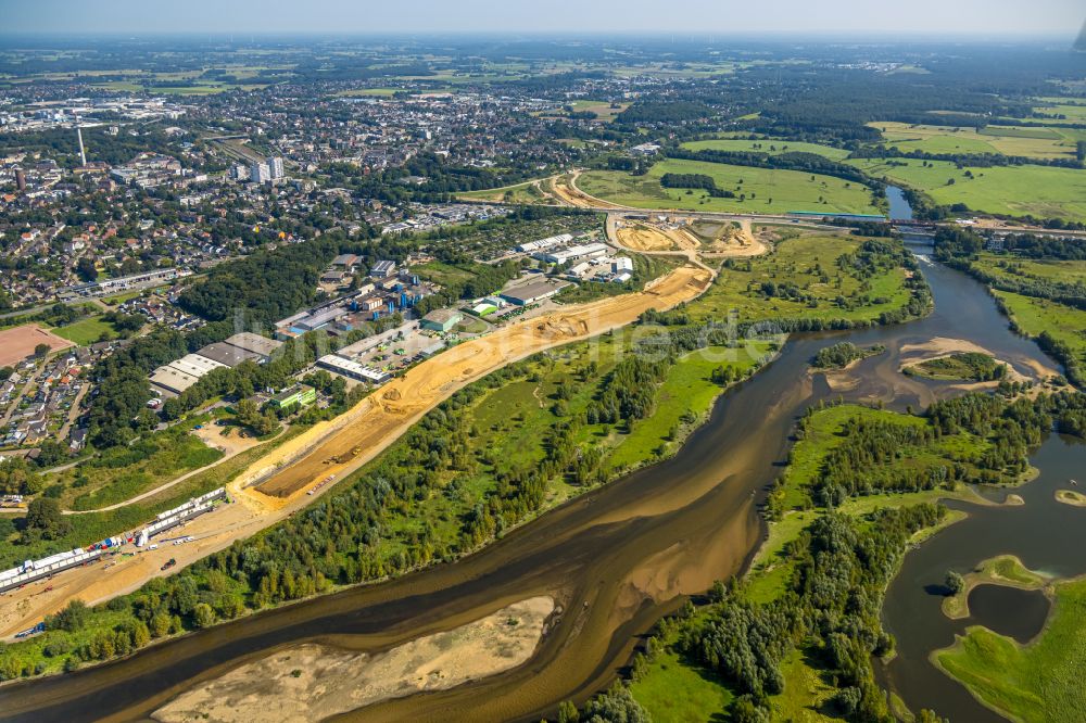 Wesel von oben - Landschaften der neu gestalteten Lippemündungsraum in den Flußverlauf des Rhein bei Wesel im Bundesland Nordrhein-Westfalen