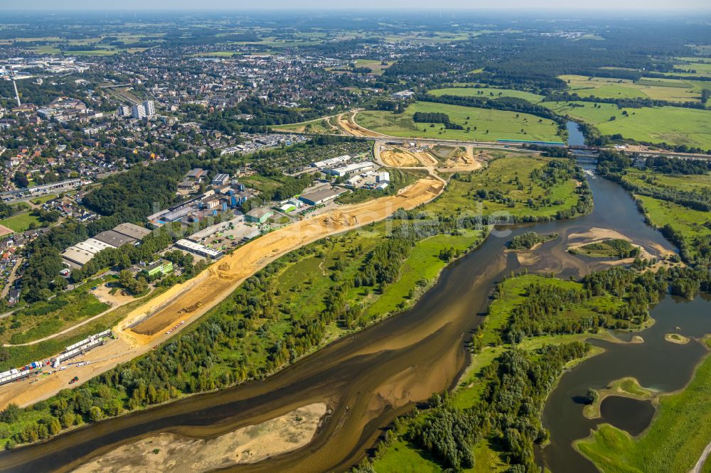 Wesel aus der Vogelperspektive: Landschaften der neu gestalteten Lippemündungsraum in den Flußverlauf des Rhein bei Wesel im Bundesland Nordrhein-Westfalen