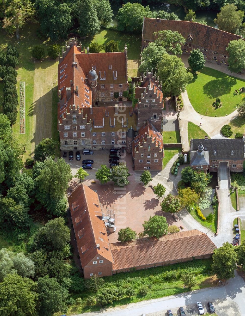 Luftaufnahme Hamm - Landschulheim Schloss Heessen in Hamm im Bundesland Nordrhein-Westfalen