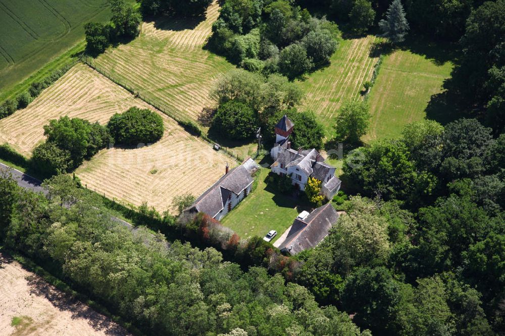 Pontlevoy von oben - Landsitz bei Pontlevoy im Loiretal