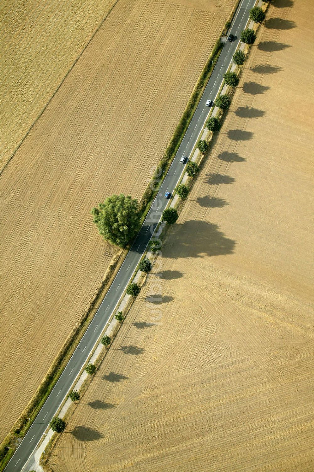 Düsseldorf von oben - Landstrasse Duesseldorf