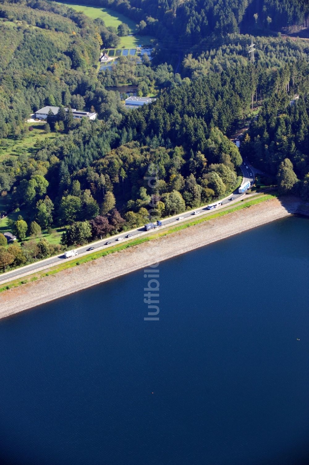 Luftbild Lüdenscheid - Landstraße 561 an der Versetalsperre in Lüdenscheid im Bundesland Nordrhein-Westfalen