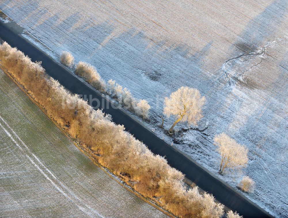 Völpke aus der Vogelperspektive: Landstraße Völpker Straße in Völpke