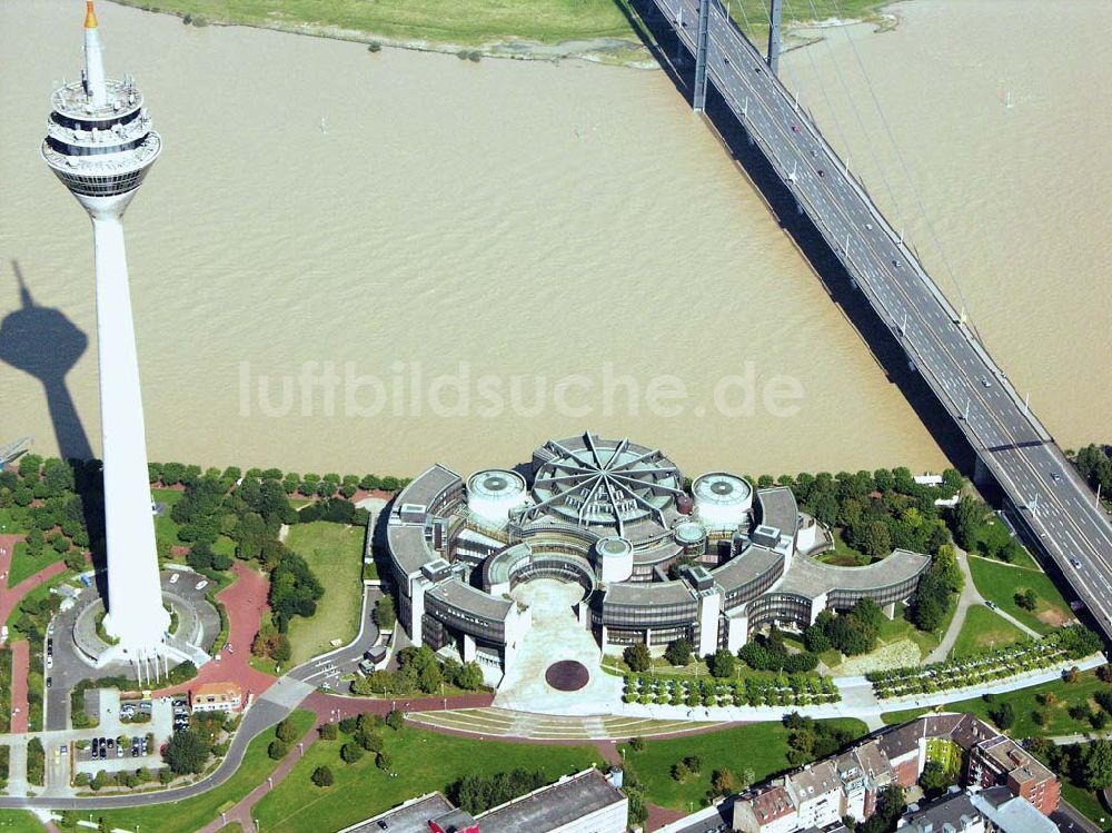 Luftaufnahme Düsseldorf (NRW) - Landtag und Rheinturm - Düsseldorf (NRW)