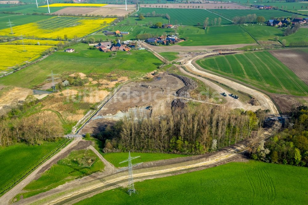 Luftaufnahme Gemmerich - Landwirtschaftliche und forstwirtschaftliche Flächen und Bauernhöfe am Westhusener Weg in Gemmerich im Bundesland Nordrhein-Westfalen