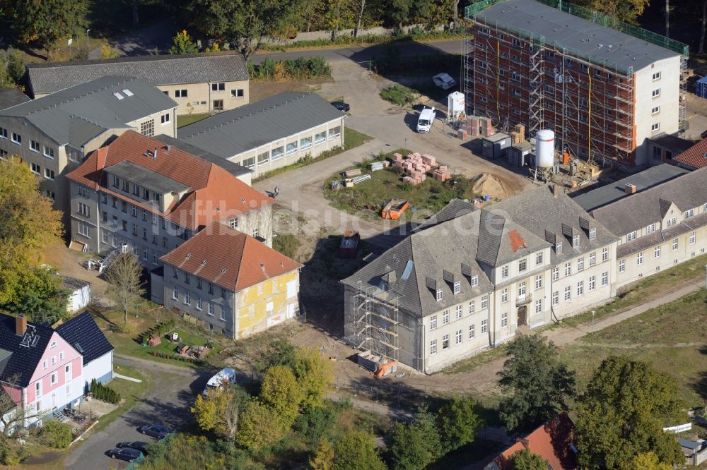 Oranienburg von oben - Landwirtschaftsschule Oranienburg-Luisenhof und Umbaumaßnahmen zum neuen Standort der Polizei