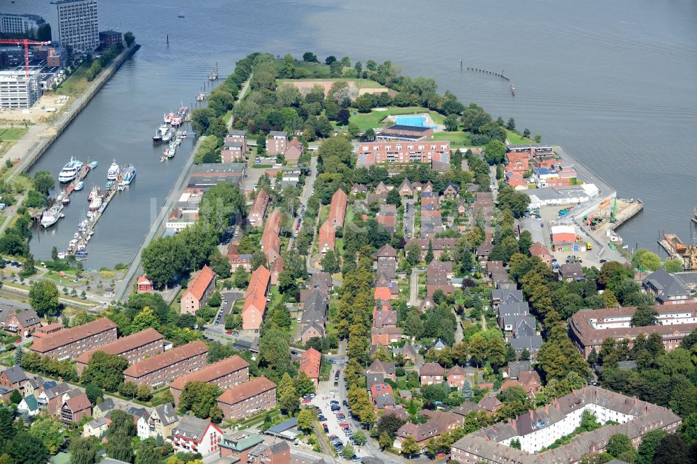 Hamburg aus der Vogelperspektive: Landzunge zwischen Steendiekkanal und Köhlfleet in Hamburg-Finkenwerder