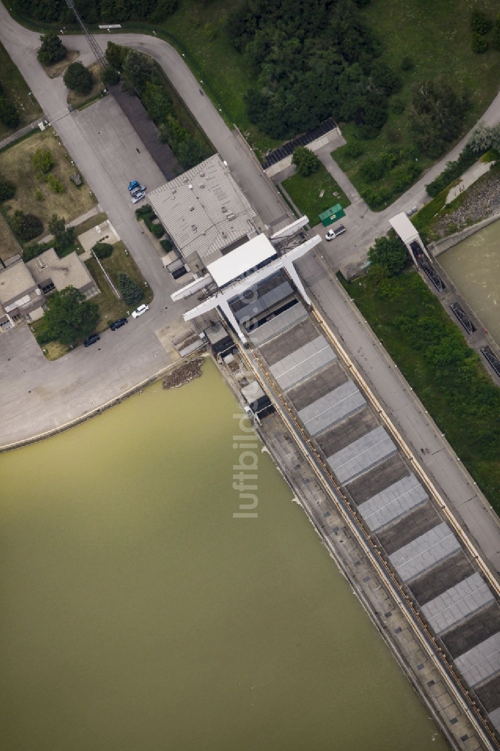 Sankt Andrä-Wördern aus der Vogelperspektive: Laufkraftwerk Greifenstein in der Donau in Sankt Andrä-Wördern in Niederösterreich, Österreich