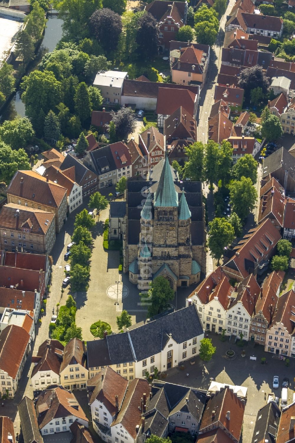 Luftaufnahme Warendorf - Laurentiuskirche in Warendorf im Bundesland Nordrhein-Westfalen