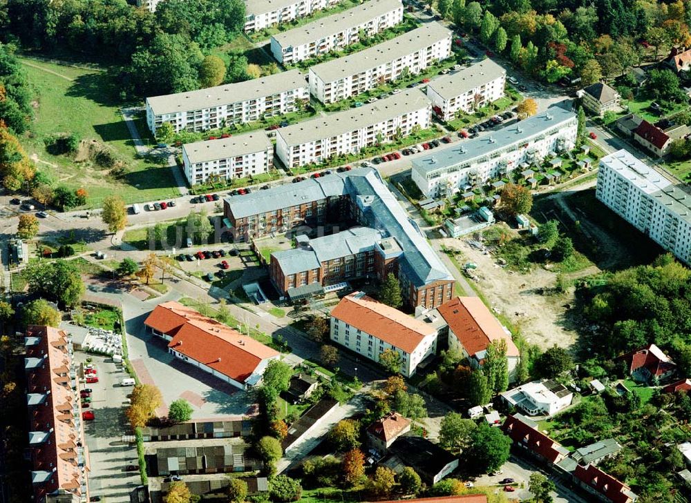 Teltow - Brandenburg von oben - Lavendel-Residenz - Seniorenzentrum Teltow an der Elbstraße 2 in 14513 Teltow/Brandenburg. (Tel.: 03328-3330).