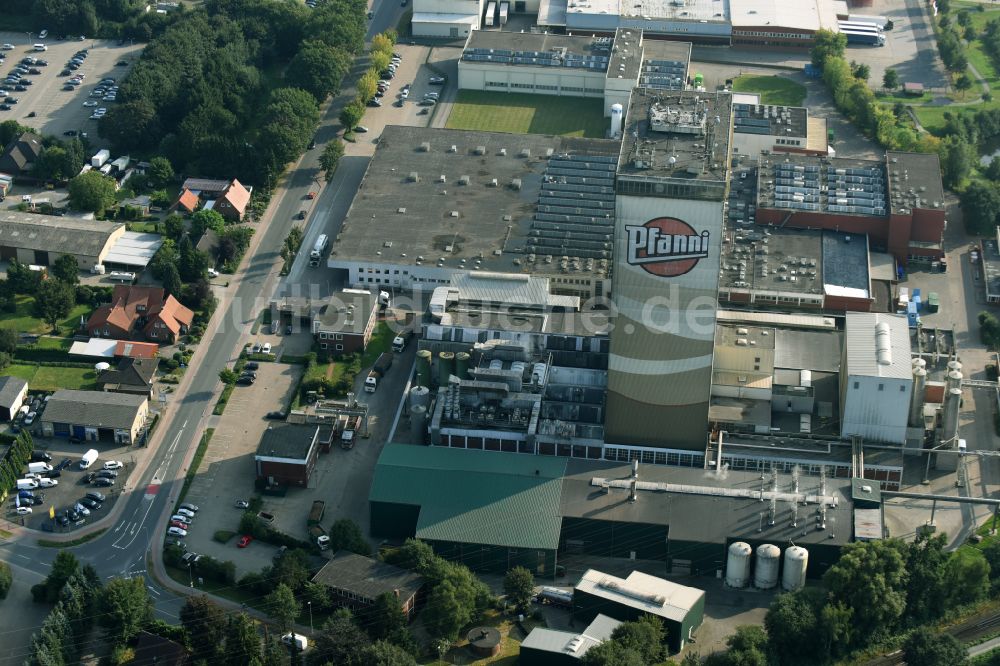 Cloppenburg aus der Vogelperspektive: Lebensmittel- Hersteller Pfanni der Emsland Food GmbH in Cloppenburg im Bundesland Niedersachsen, Deutschland