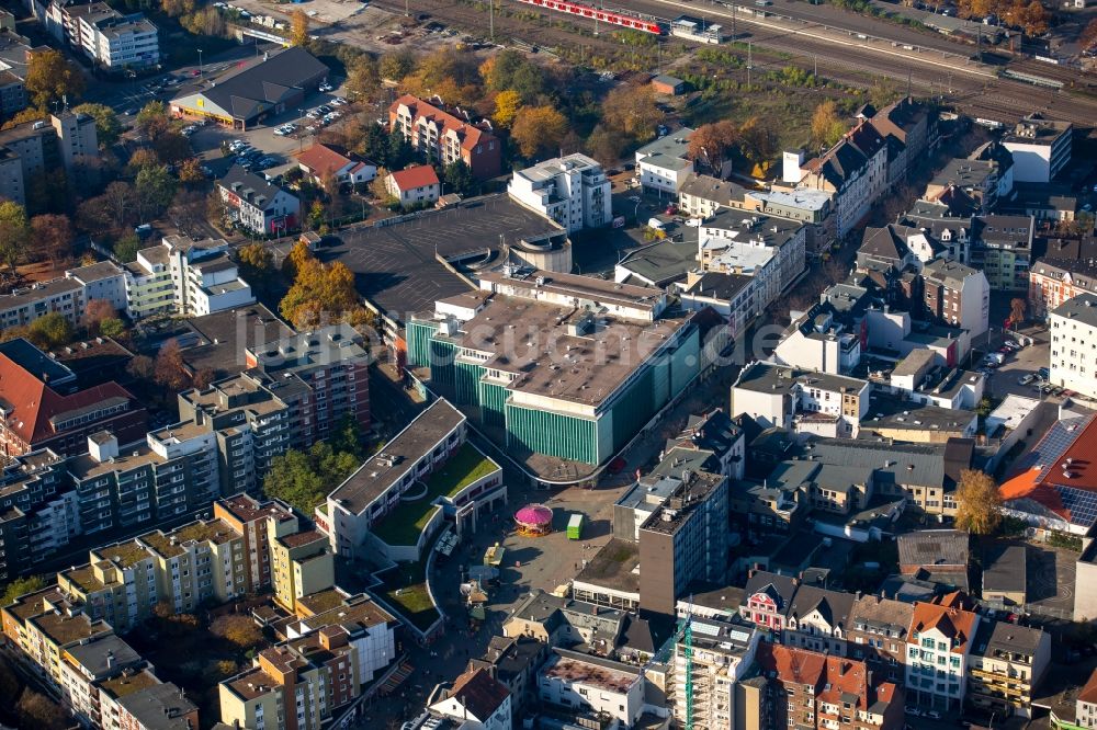Herne aus der Vogelperspektive: Leerstehendes Einkaufszentrum Horten Kaufhaus am Robert-Brauner-Platz in Herne im Bundesland Nordrhein-Westfalen