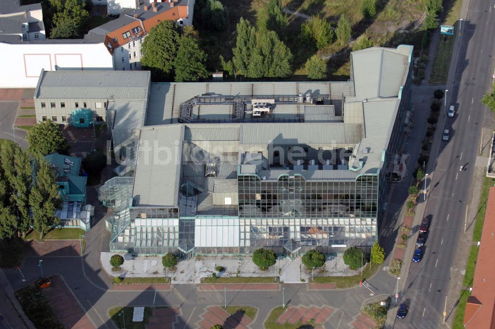 Magdeburg aus der Vogelperspektive: Leerstehendes Geschäftshaus Fuchspark in Magdeburg-Sudenburg