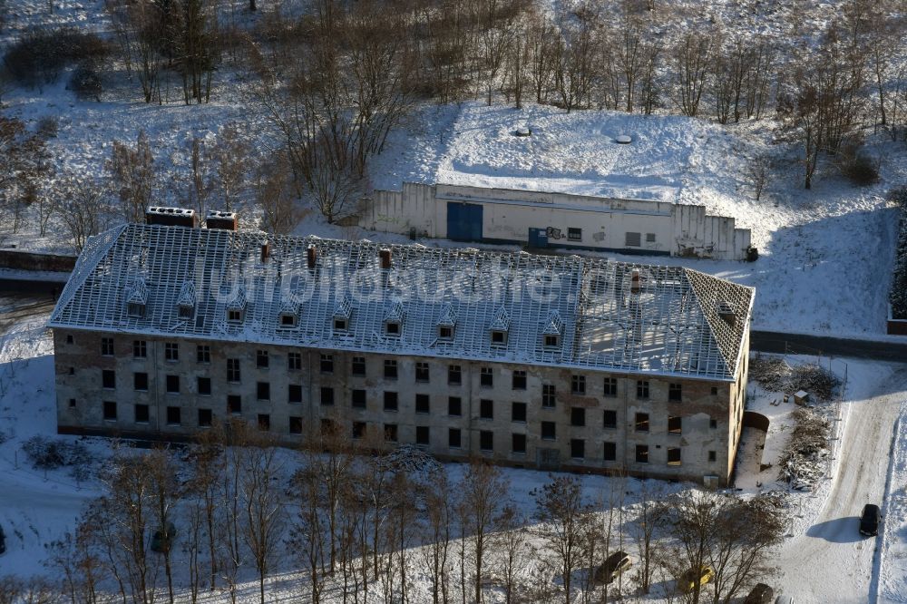 Luftbild Burg - Leerstehendes, ungenutztes Gebäude auf dem Gelände In der Alten Kaserne in Burg im Bundesland Sachsen-Anhalt