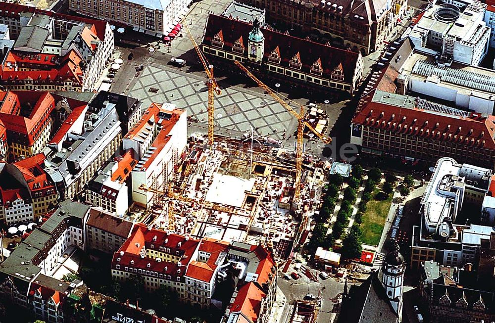 Luftaufnahme Leipzig / Sachsen - Leipzig / Sachsen Blick auf die Baustelle für Geschäfts- und Bürokomplex der KG Stoffel am Alten Markt, südlich vom Leipziger Hauptbahnhof (unten: die Nikolai-Kirche)