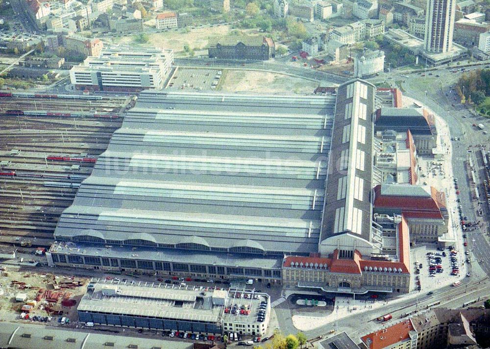 Luftbild Leipzig - Leipziger Hauptbahnhof mit ECE-Shoppingcenter in Leipzig / Sachsen.