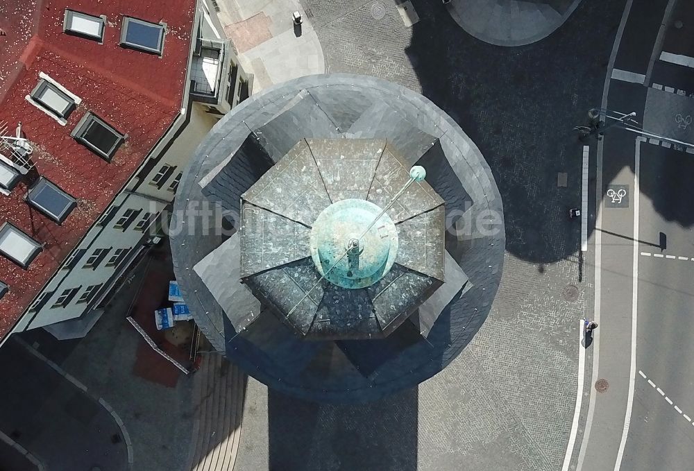 Luftbild Halle (Saale) - Leipziger Turm und die Leipziger Straße ( Boulevard ) in Halle an der Saale im Bundesland Sachsen-Anhalt