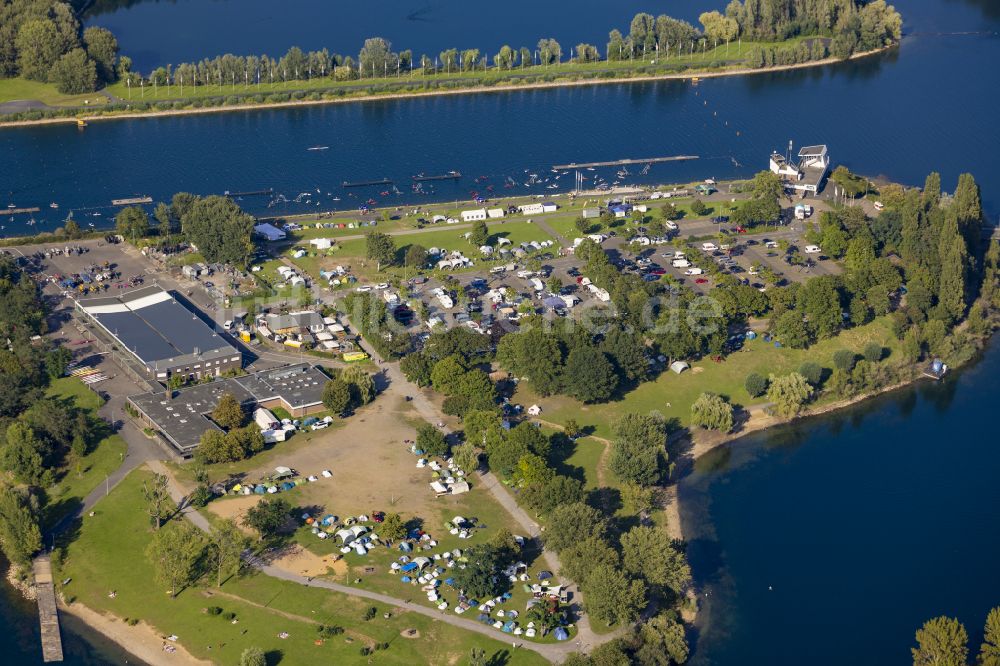 Luftaufnahme Fühlingen - Leistungssport- Zentrum der Regattastrecken - Rennbahn Fühlinger See in Köln im Bundesland Nordrhein-Westfalen, Deutschland