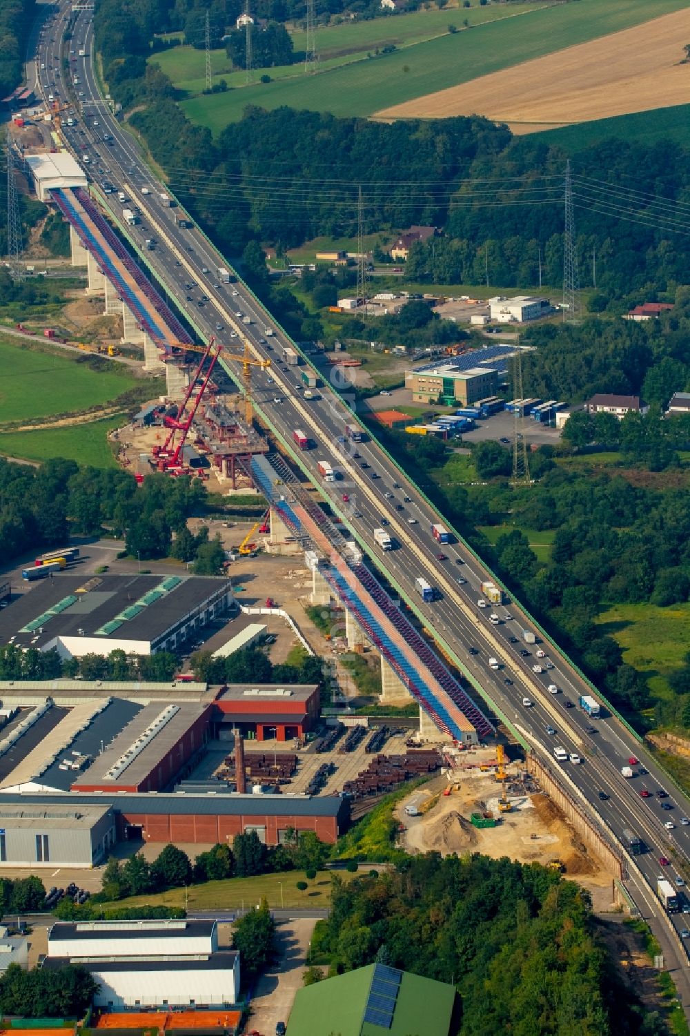 Hagen aus der Vogelperspektive: Lennetalbrücke der Autobahn BAB A45 in Hagen im Bundesland Nordrhein-Westfalen