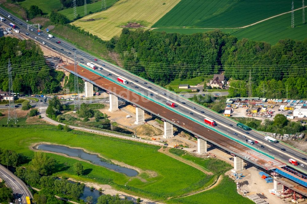 Hagen aus der Vogelperspektive: Lennetalbrücke der Autobahn BAB A45 in Hagen im Bundesland Nordrhein-Westfalen