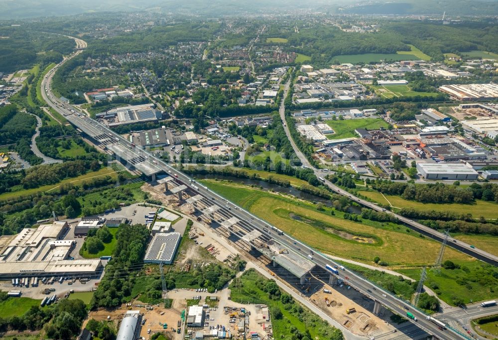 Hagen aus der Vogelperspektive: Lennetalbrücke der Autobahn BAB A45 in Hagen im Bundesland Nordrhein-Westfalen