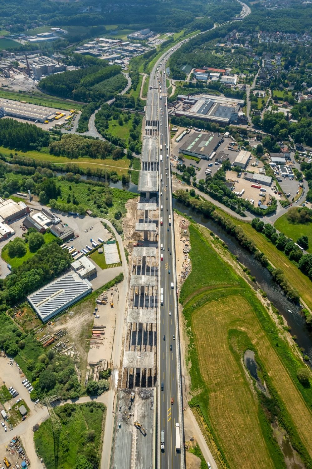 Hagen aus der Vogelperspektive: Lennetalbrücke der Autobahn BAB A45 in Hagen im Bundesland Nordrhein-Westfalen