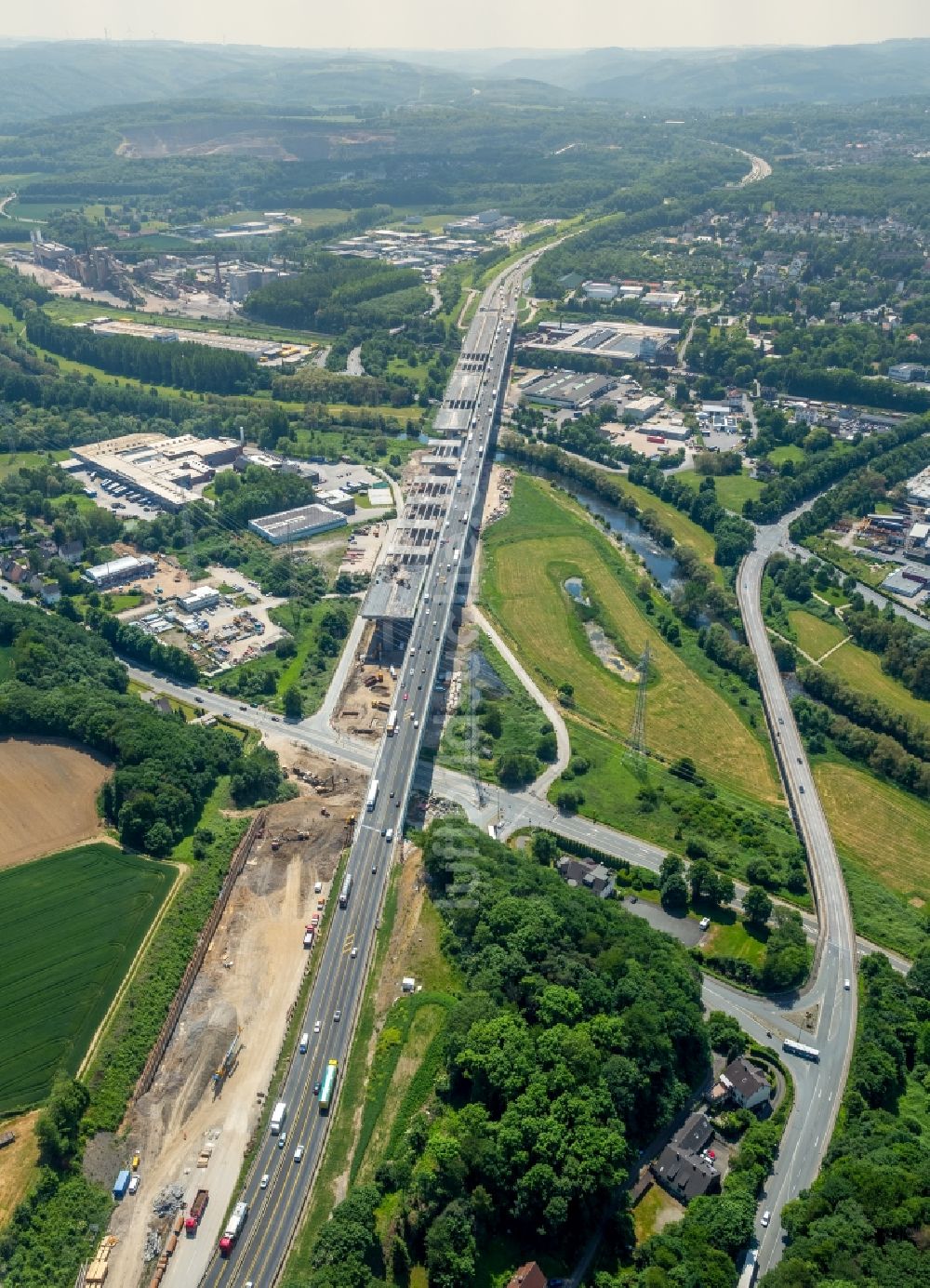 Hagen aus der Vogelperspektive: Lennetalbrücke der Autobahn BAB A45 in Hagen im Bundesland Nordrhein-Westfalen