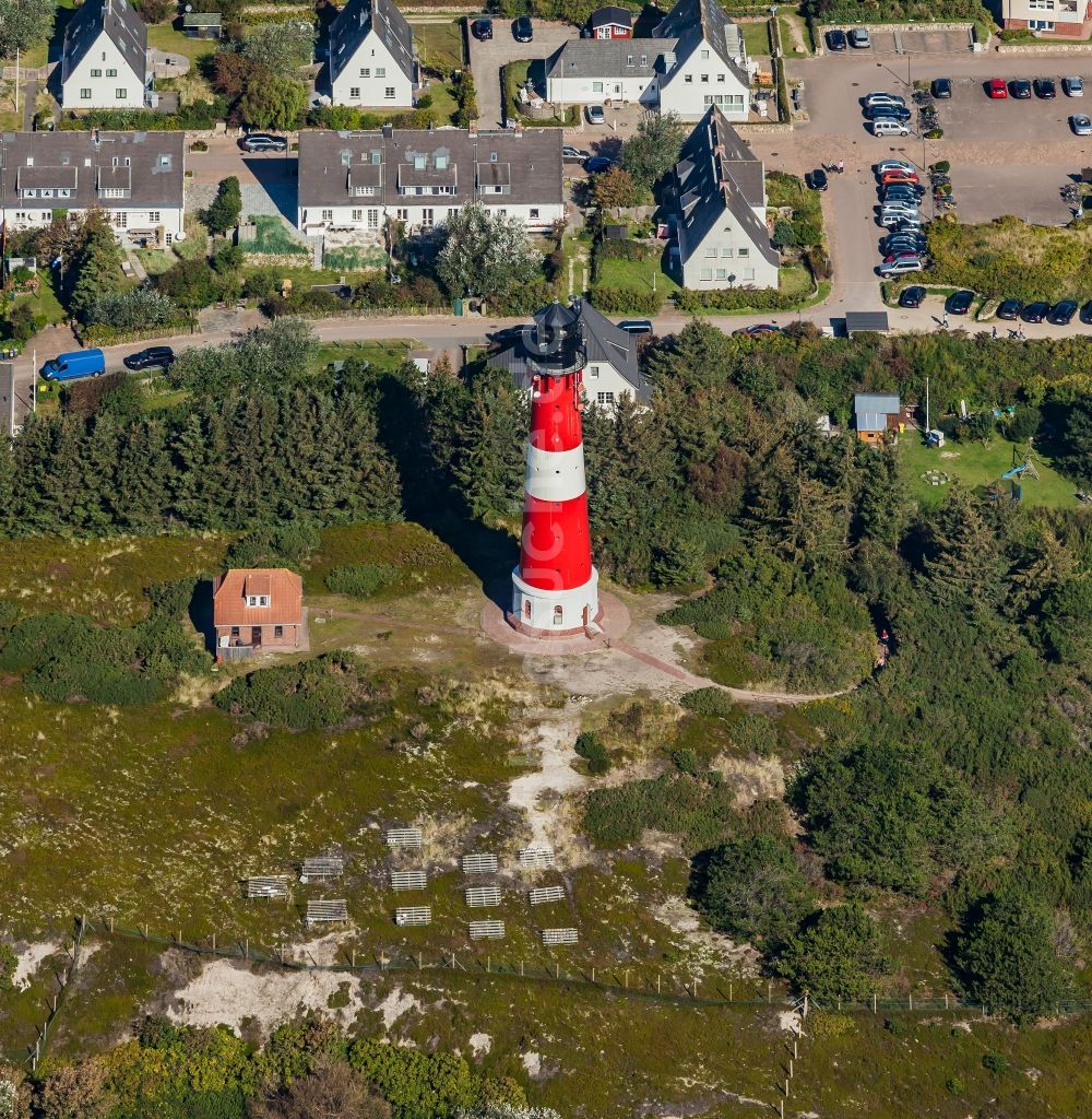 Luftbild Hörnum (Sylt) - Leuchtturm als historisches Seefahrtszeichen in Hörnum (Sylt) im Bundesland Schleswig-Holstein, Deutschland