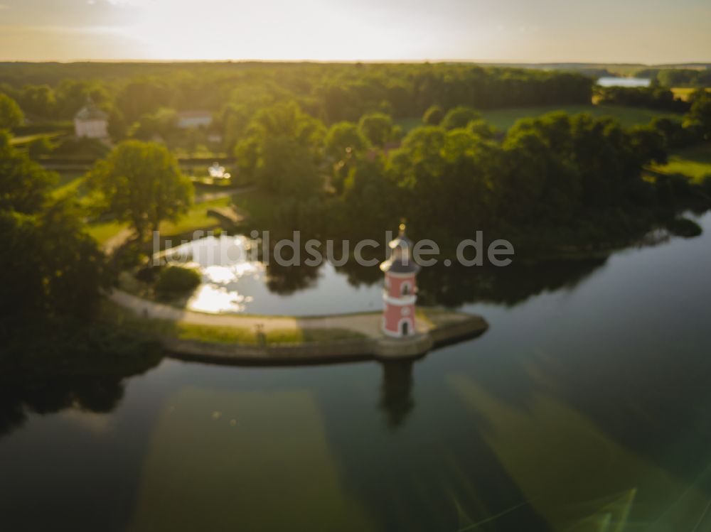 Luftaufnahme Moritzburg - Leuchtturm am Großteich in Moritzburg im Bundesland Sachsen, Deutschland